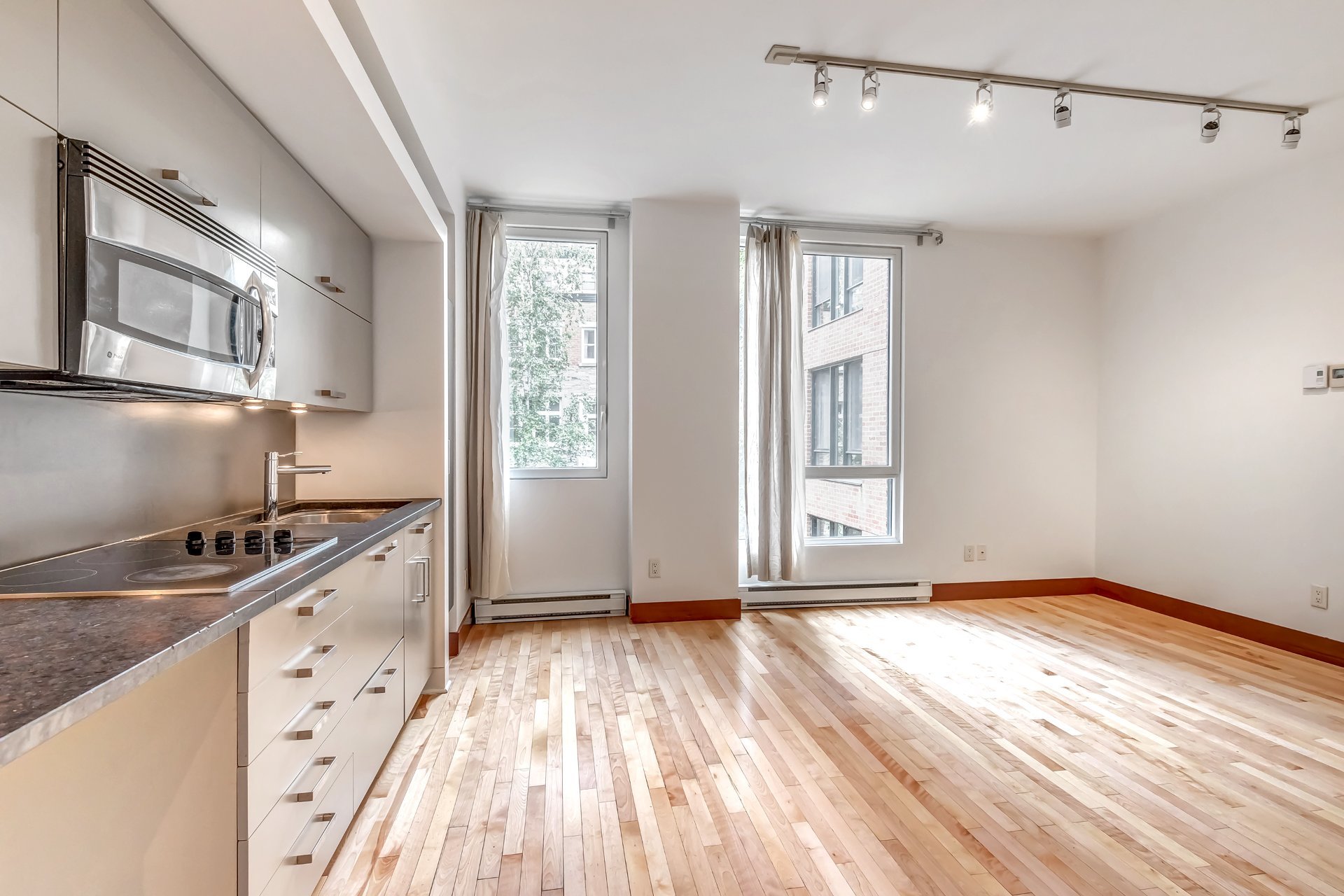 #311 - 425 Rue Ste-Hélène
