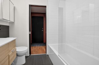 Salle de bains attenante à la CCP