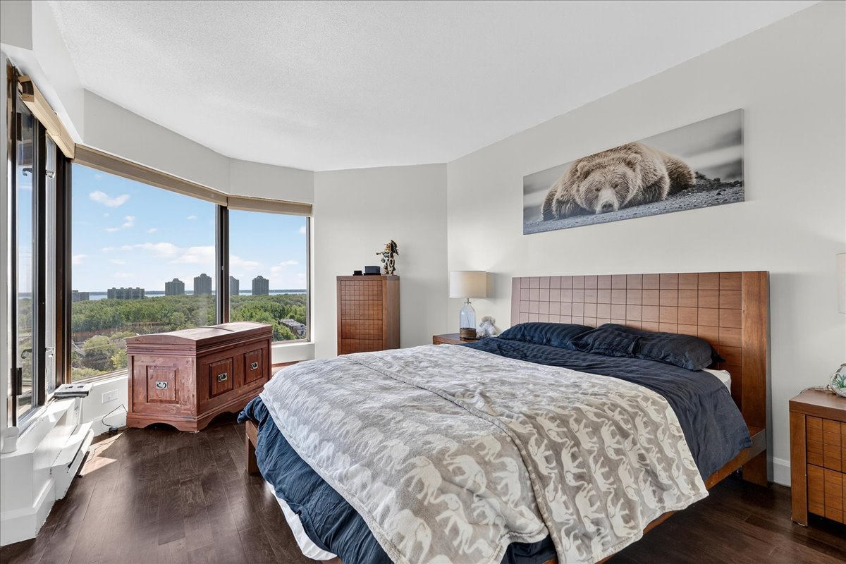 #1605 - 201 Ch. du Club-Marin