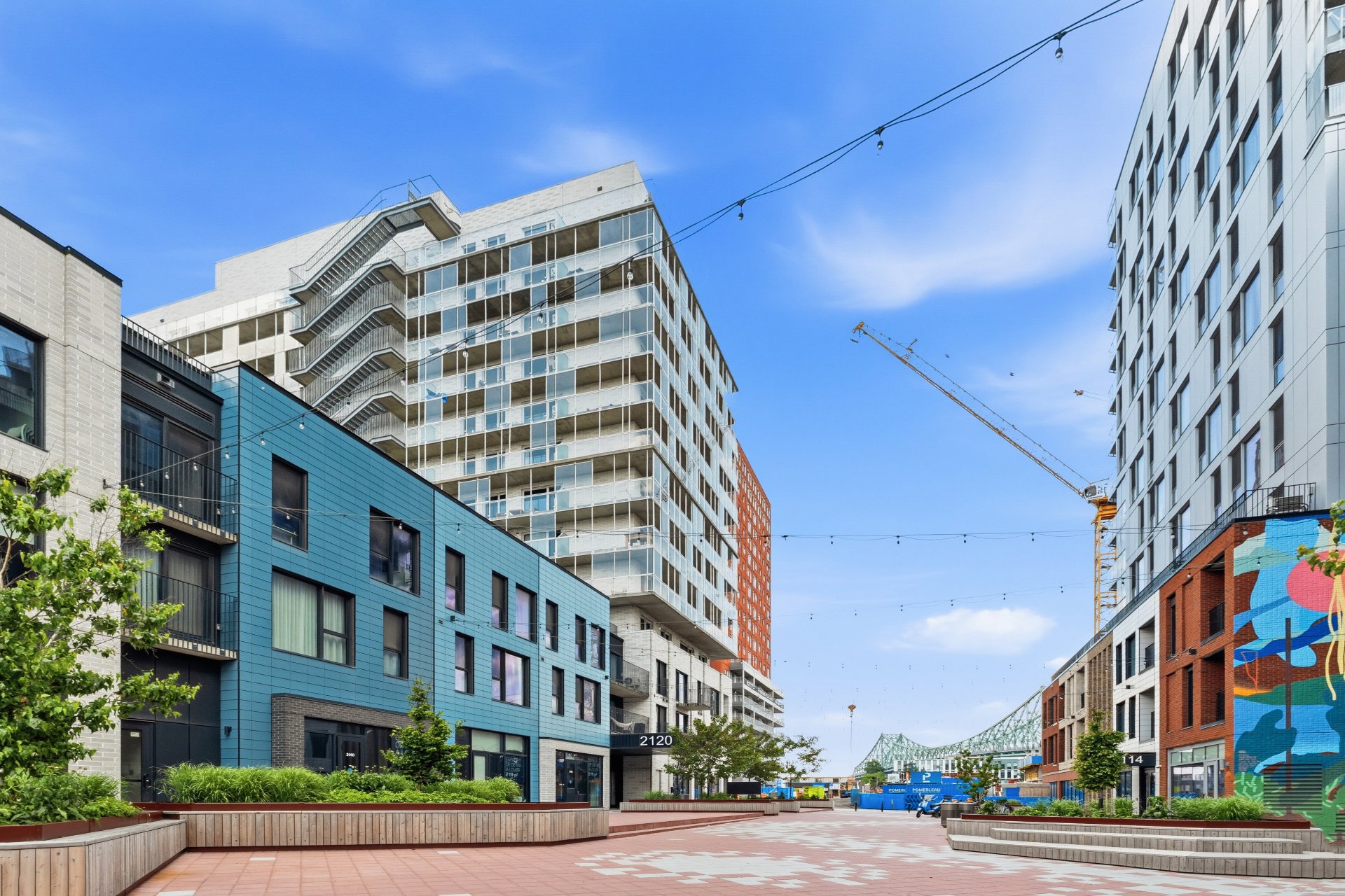 #817 - 2120 Rue Ste-Catherine E.