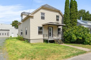 203 Rue La Salle