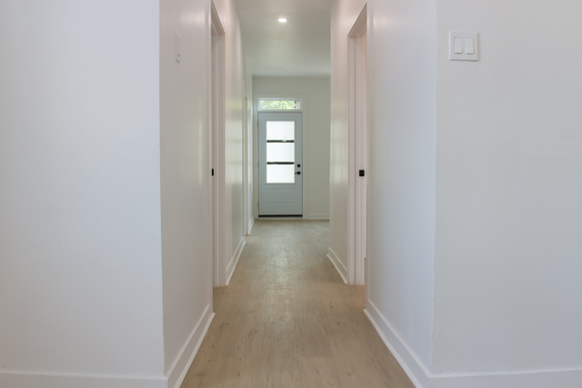 176 Av. Ouellette — photo 3