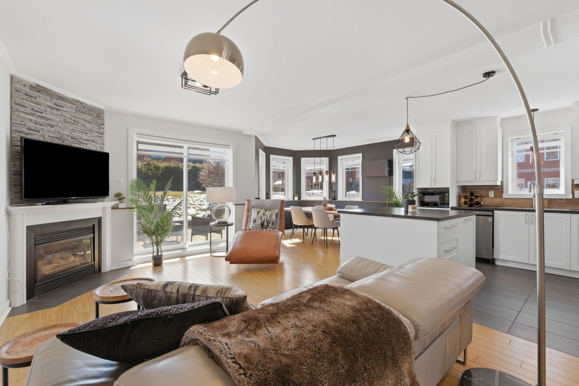 Joelle Bitar / #12617230