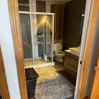 Ensuite bathroom
