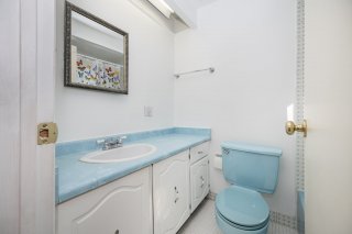 Ensuite bathroom