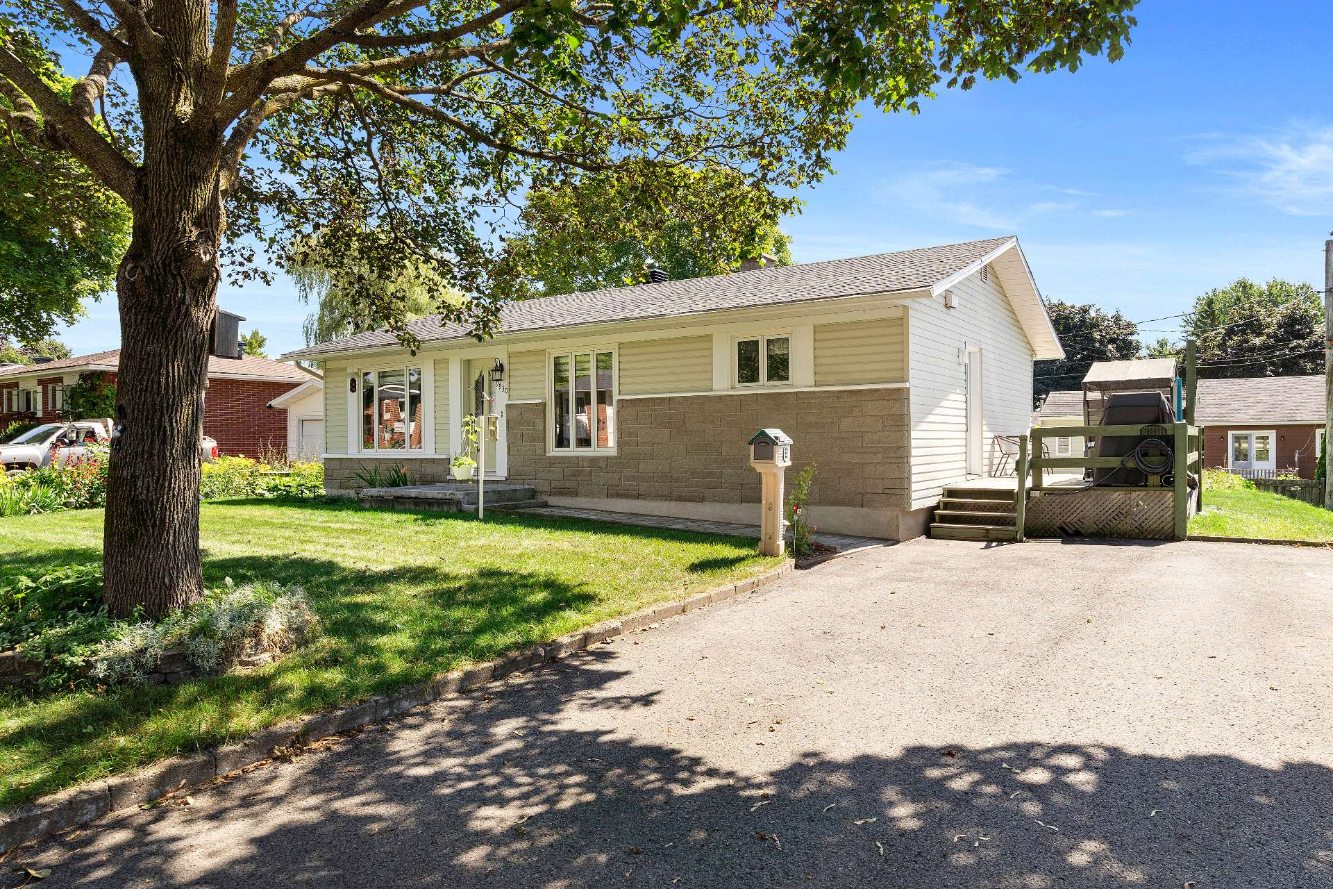 9930 Rue de Martigny