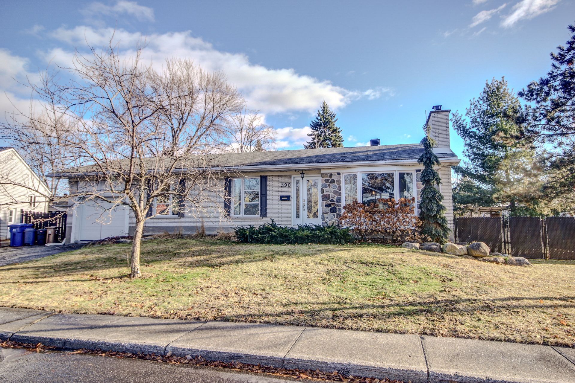 390 Rue Pierre-Boissier