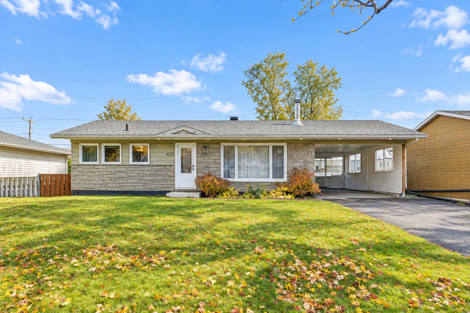 4225 Rue Miramont