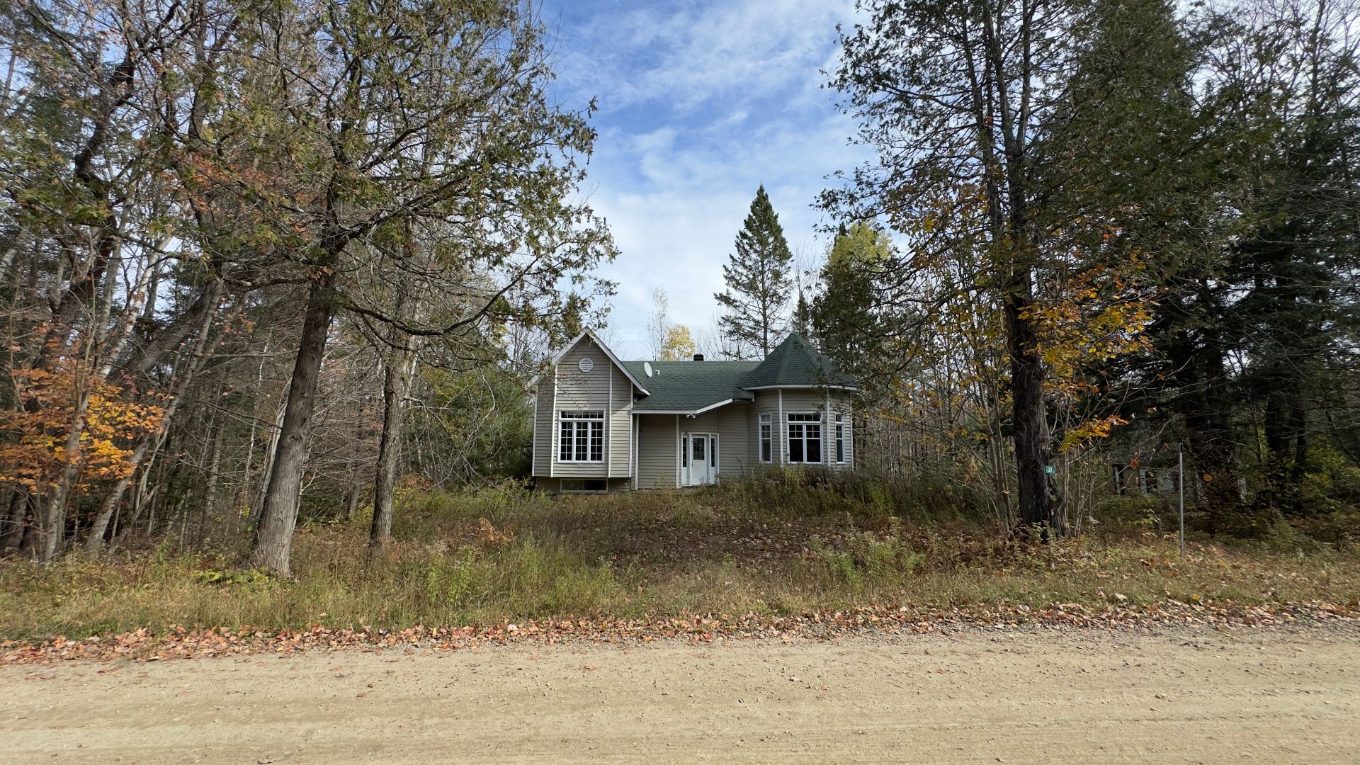 37 Ch. du Lac-Quesnel