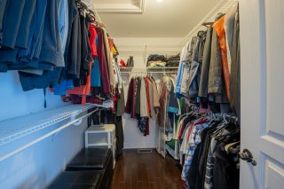 Walk-in closet