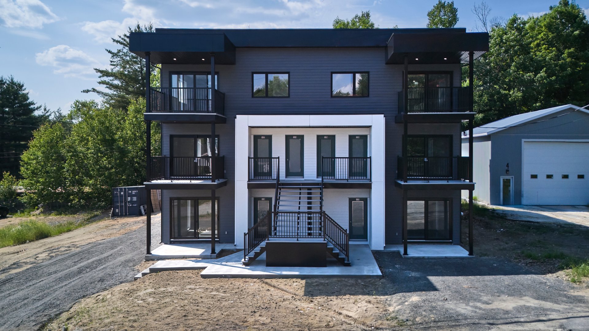 128 Ch. de la Montagne 