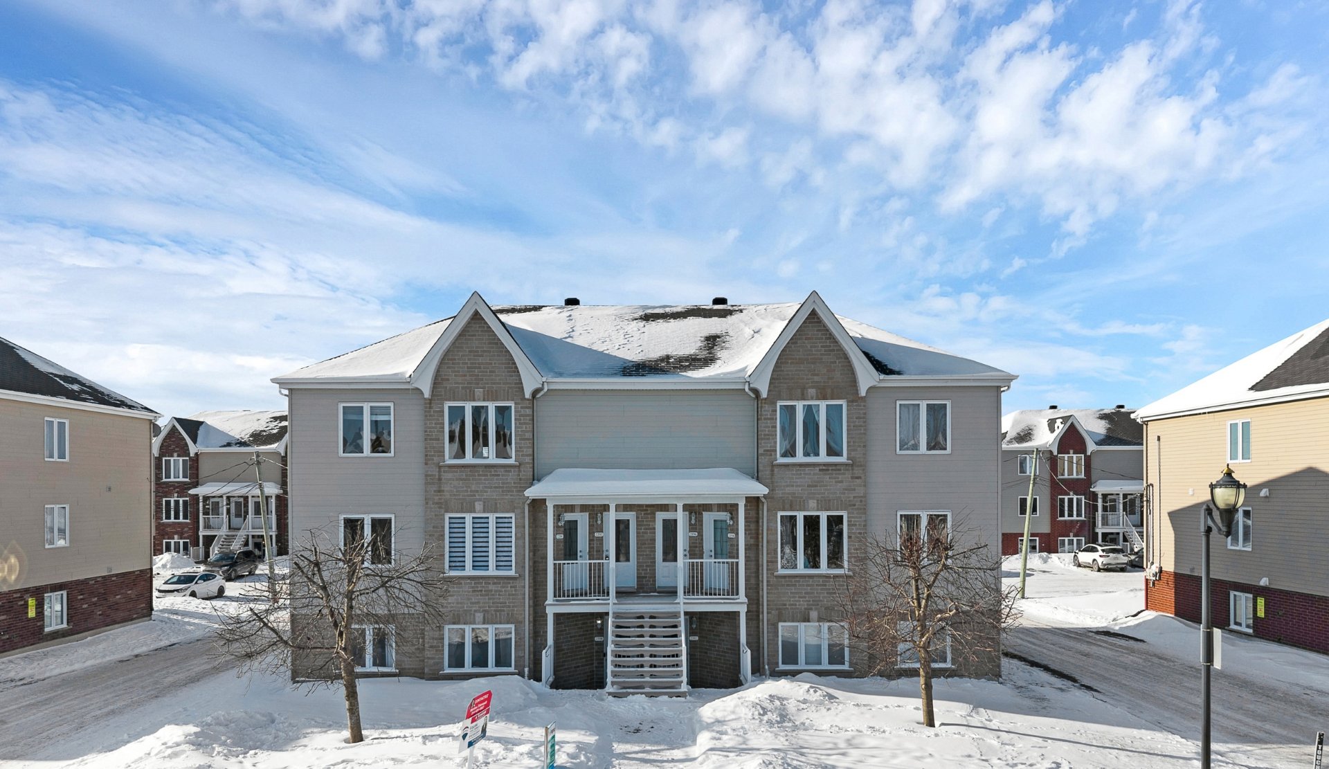 2198 Rue des Roseaux