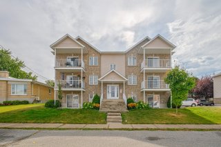 #201 - 15945 Av. St-Luc