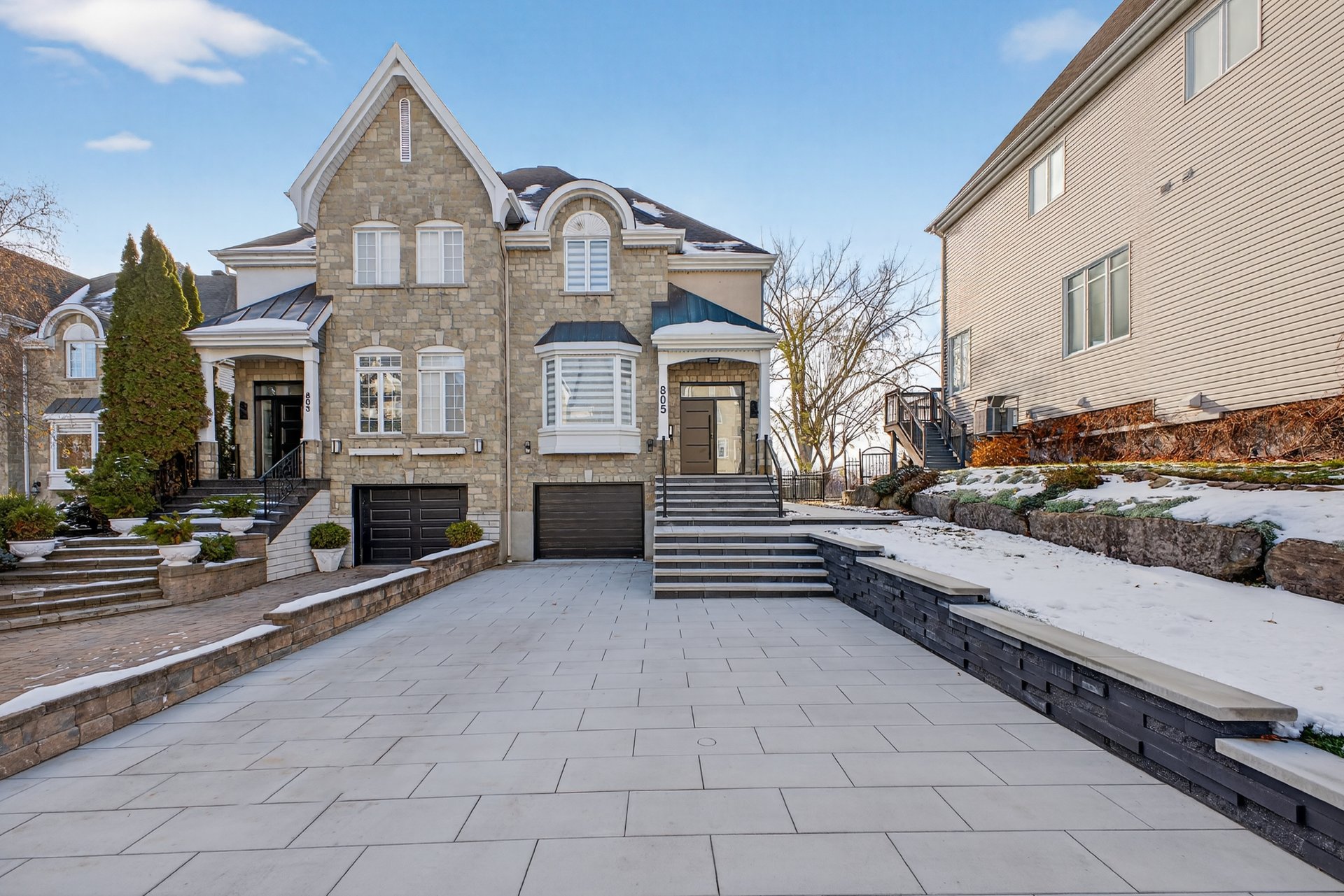 805 Place des Rapides