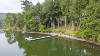 Accès au plan d'eau