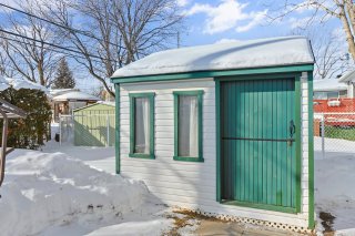 Shed
