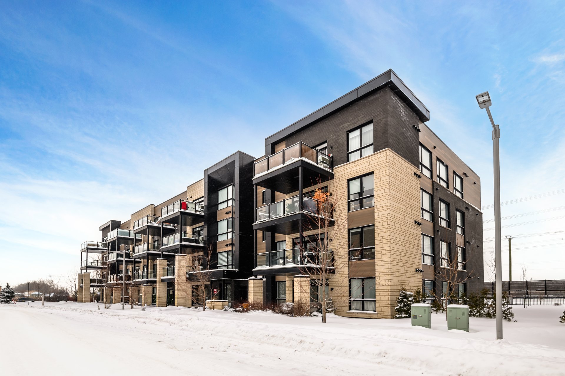 #206 - 3660 Rue Roland-Marquette