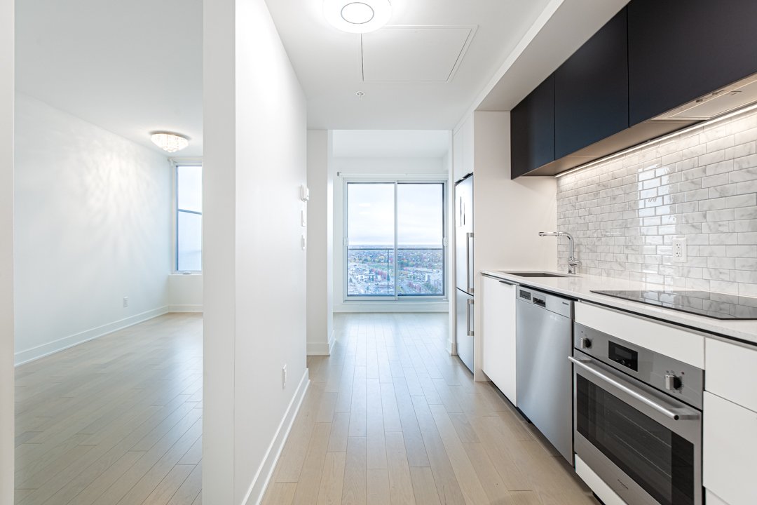 #1915 - 60 Rue de l'Éclipse