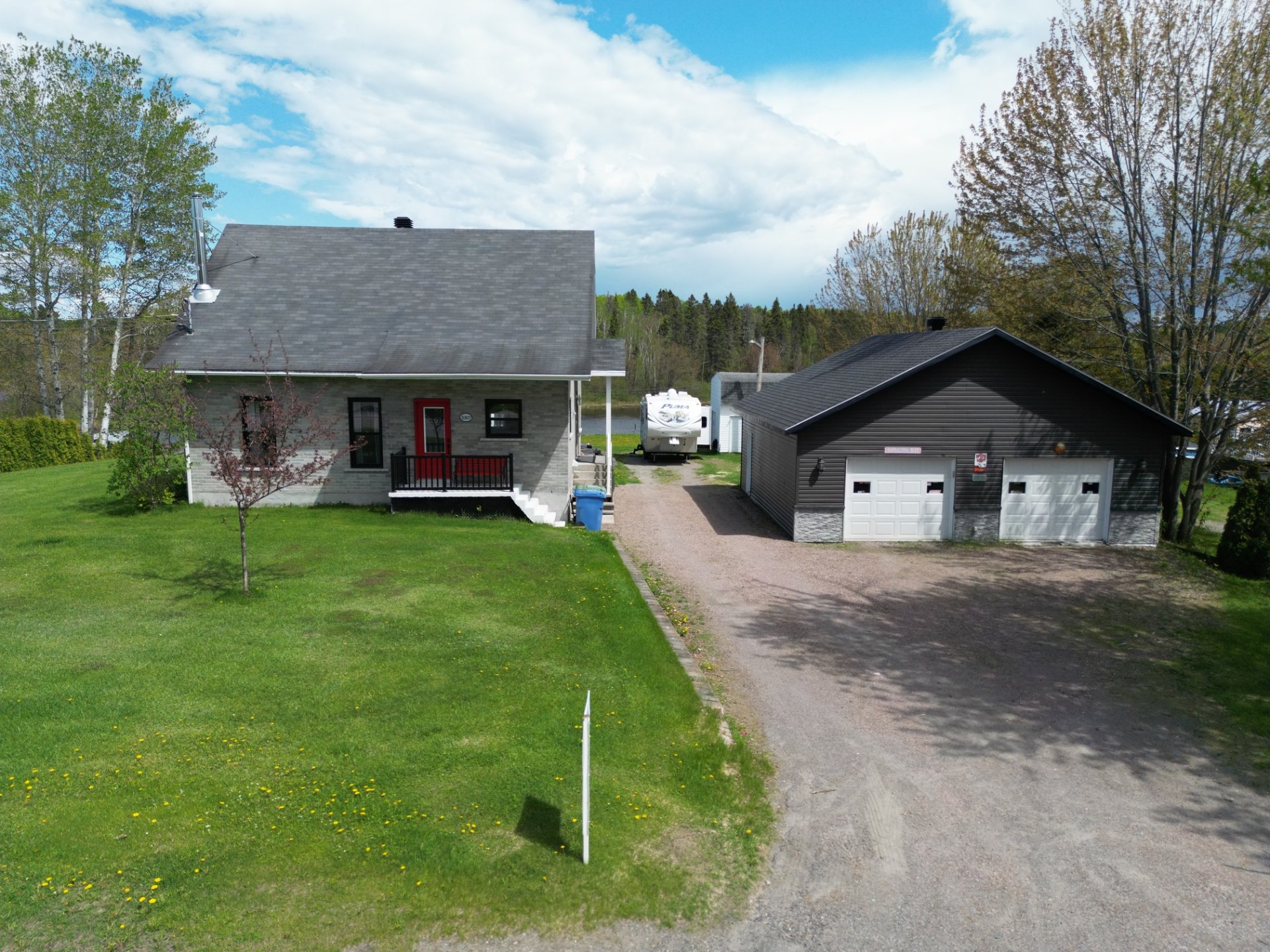 3307 Rue du Barrage