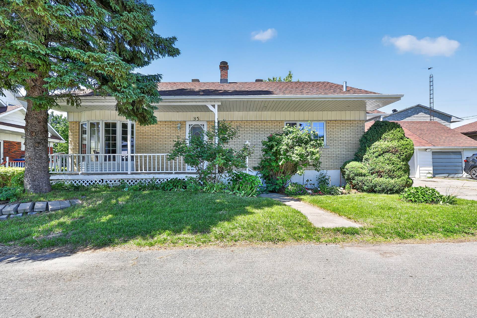 35 Rue Sagard