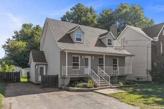 115 - 115A 34e Avenue