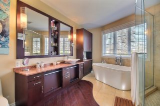 Ensuite bathroom
