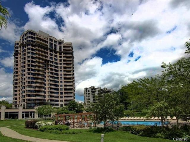 #303 - 100 Av. des Sommets