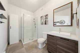 Salle de bains attenante à la CCP