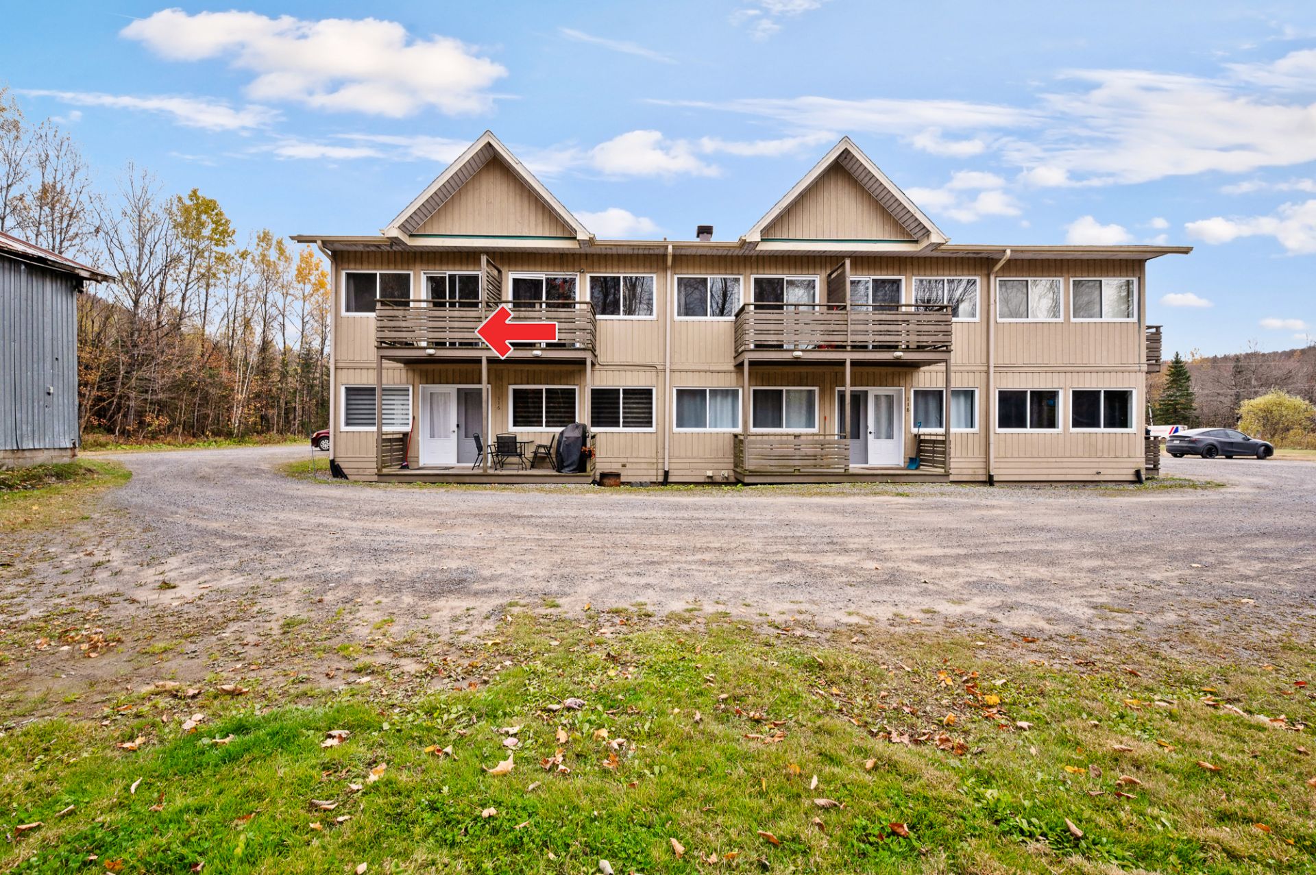 #215 - 455 Ch. du Hibou