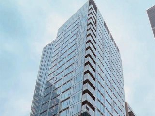 #405 - 360 Rue Mayor