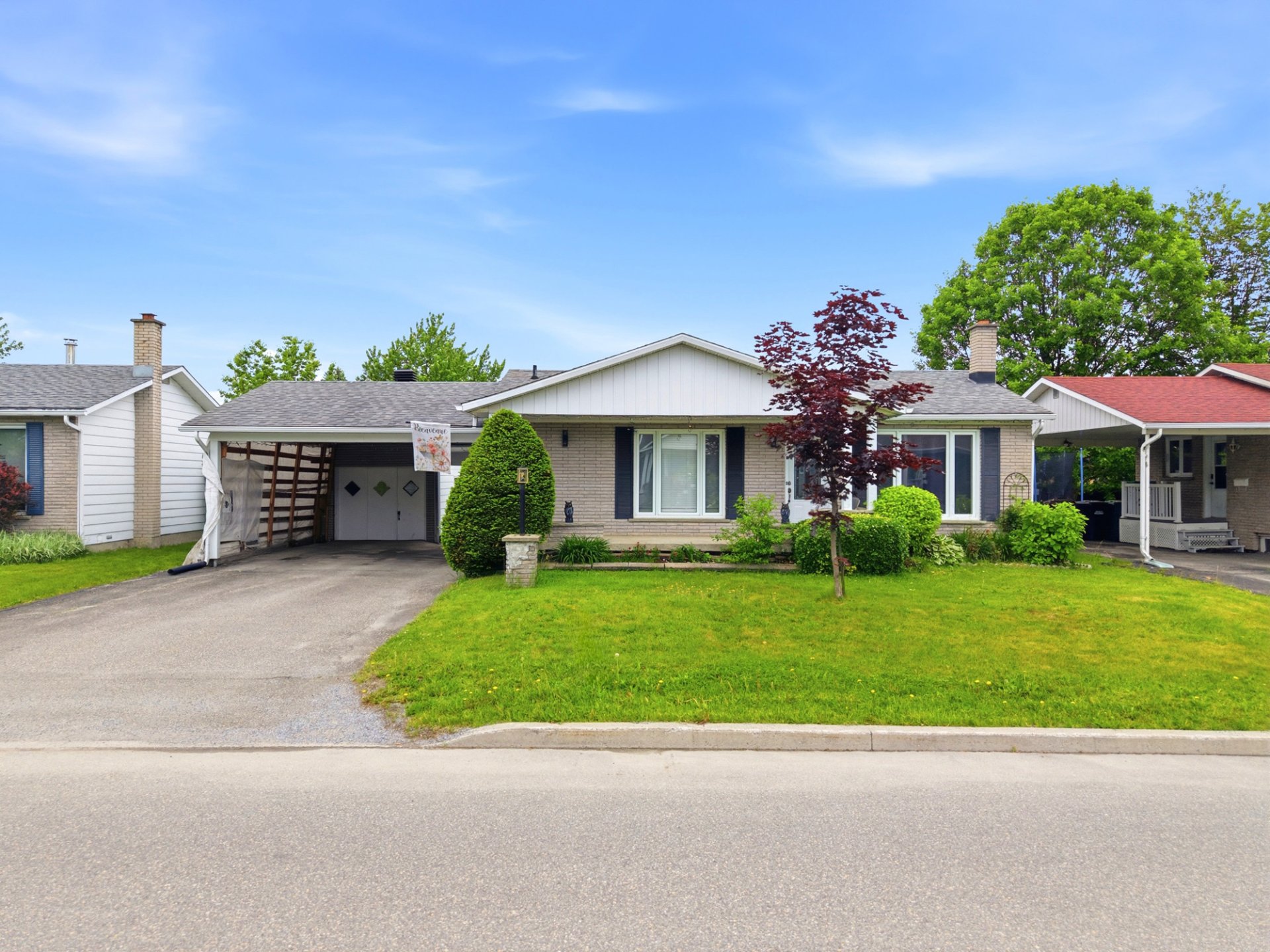 1325 Rue du Baron