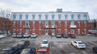 #209 - 190 Boul. Hector-Papin