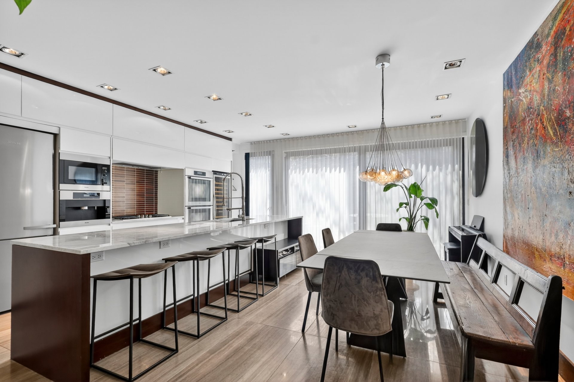 4084 Rue Berri
