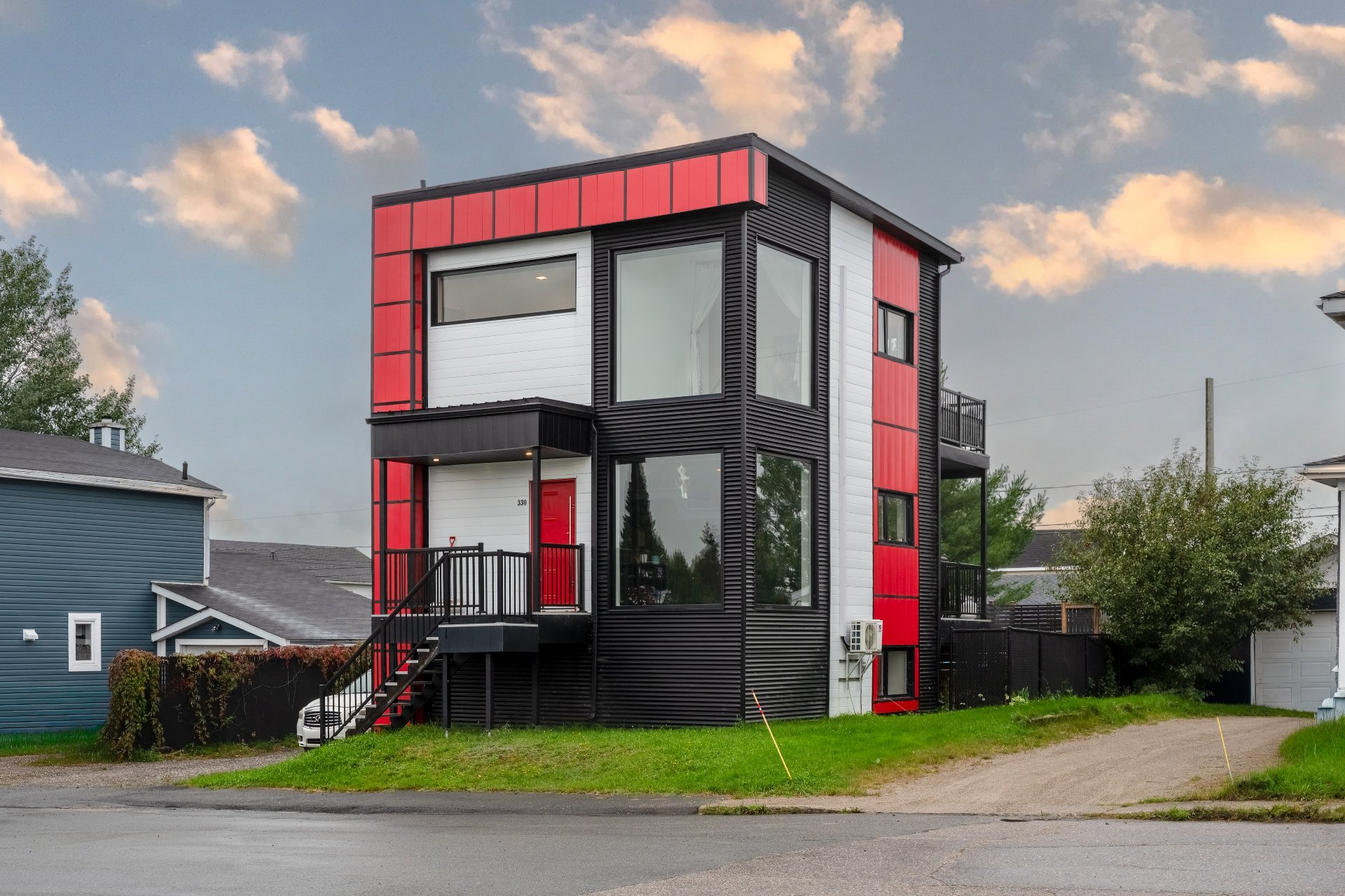 330 Rue Principale