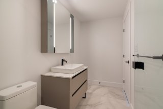 Salle de bains attenante à la CCP
