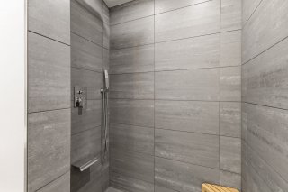Ensuite bathroom