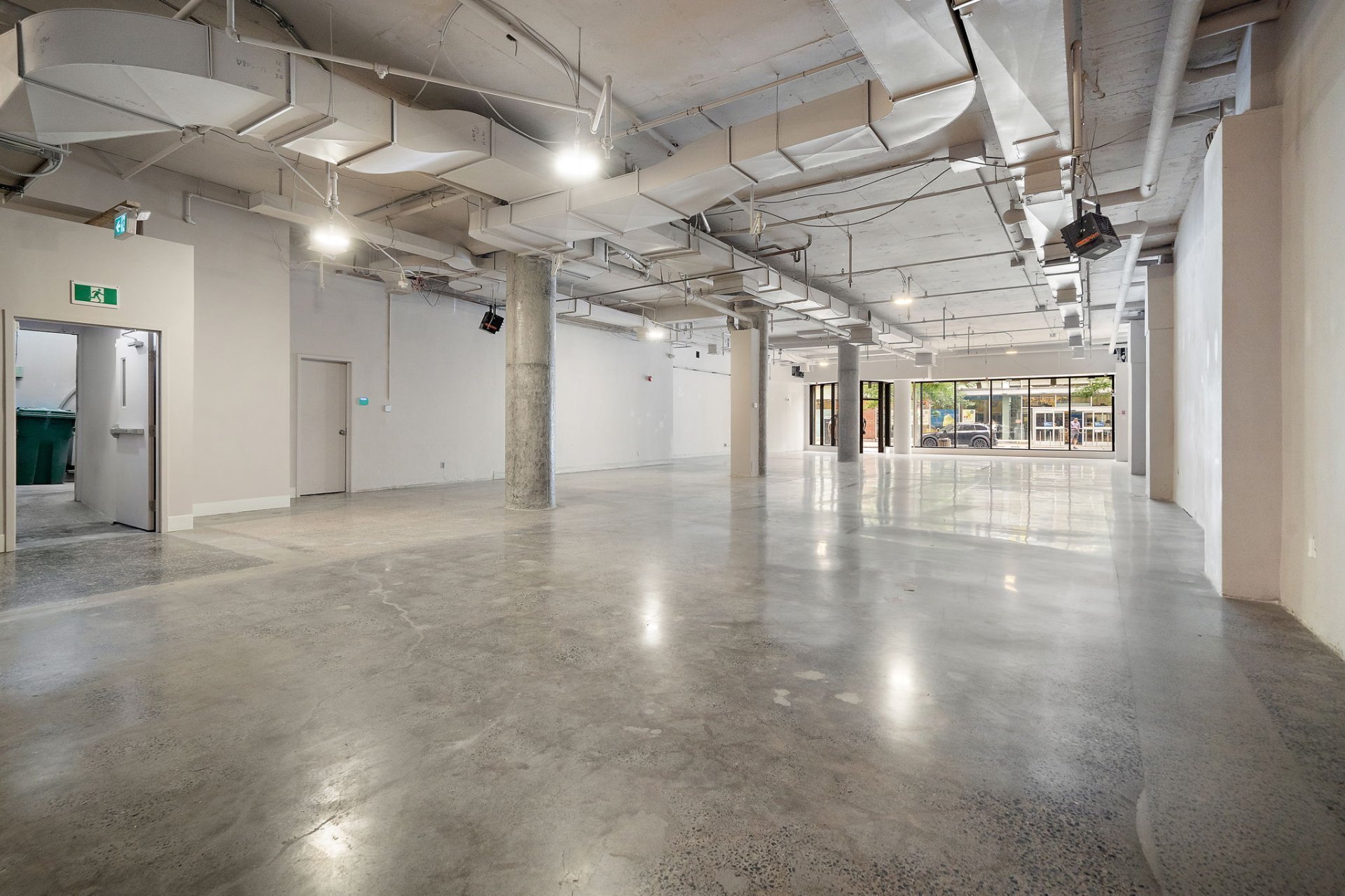 #8 - 81 Av. du Mont-Royal O.