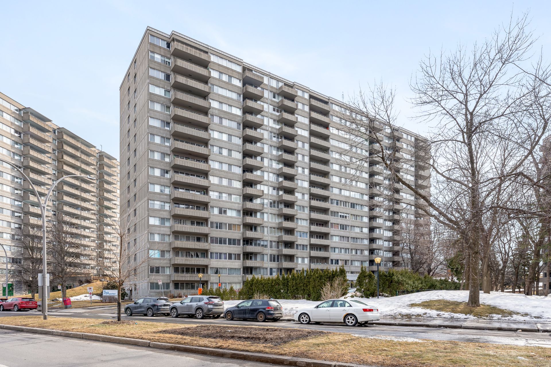 #501 - 740 Boul. Montpellier