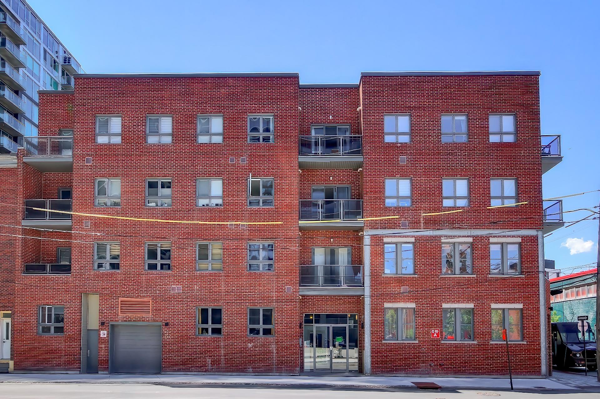 #204 - 240 Rue Murray