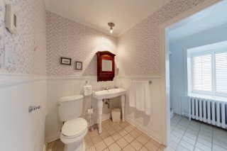 Salle de bains attenante à la CCP