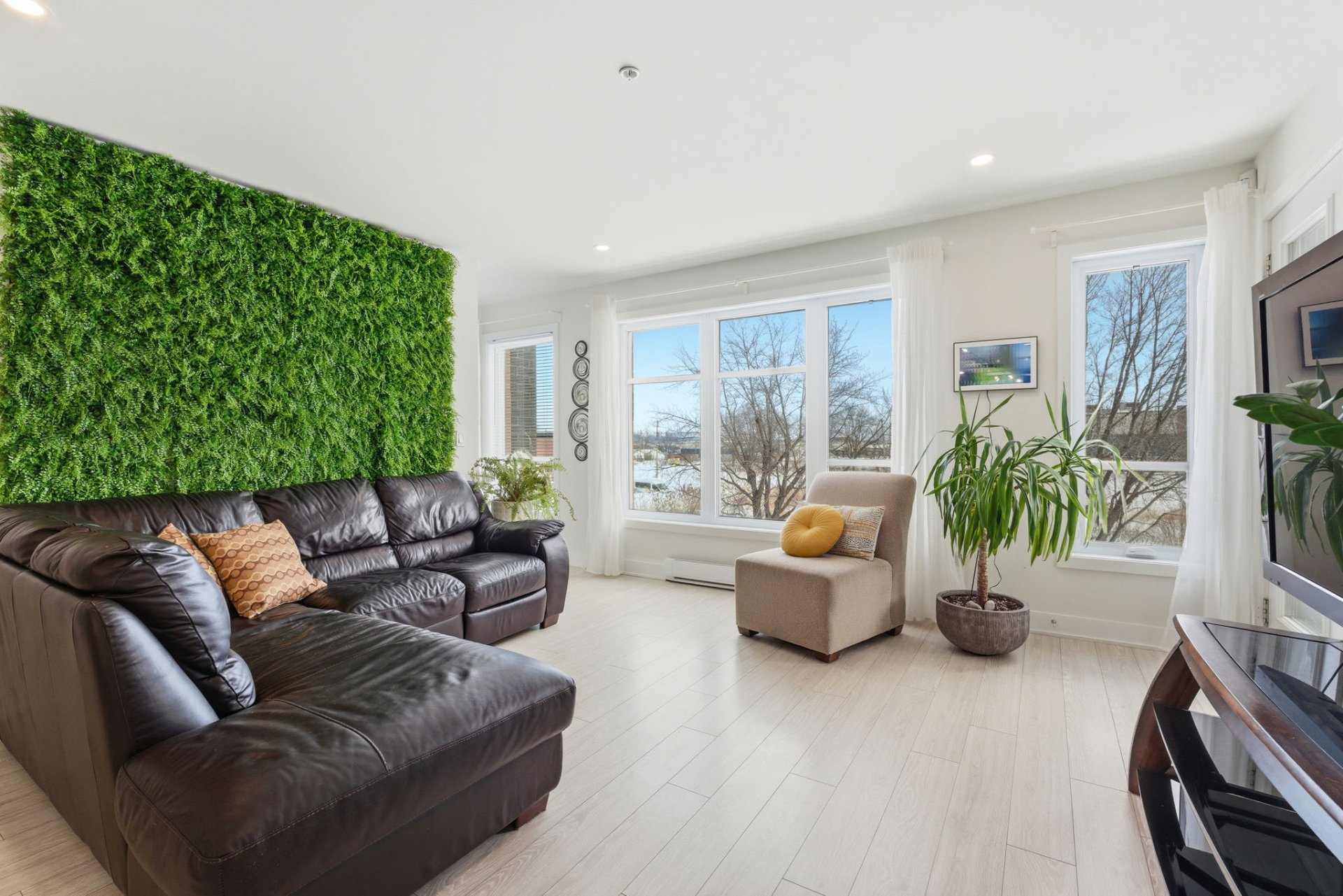 4686 Rue La Perrière