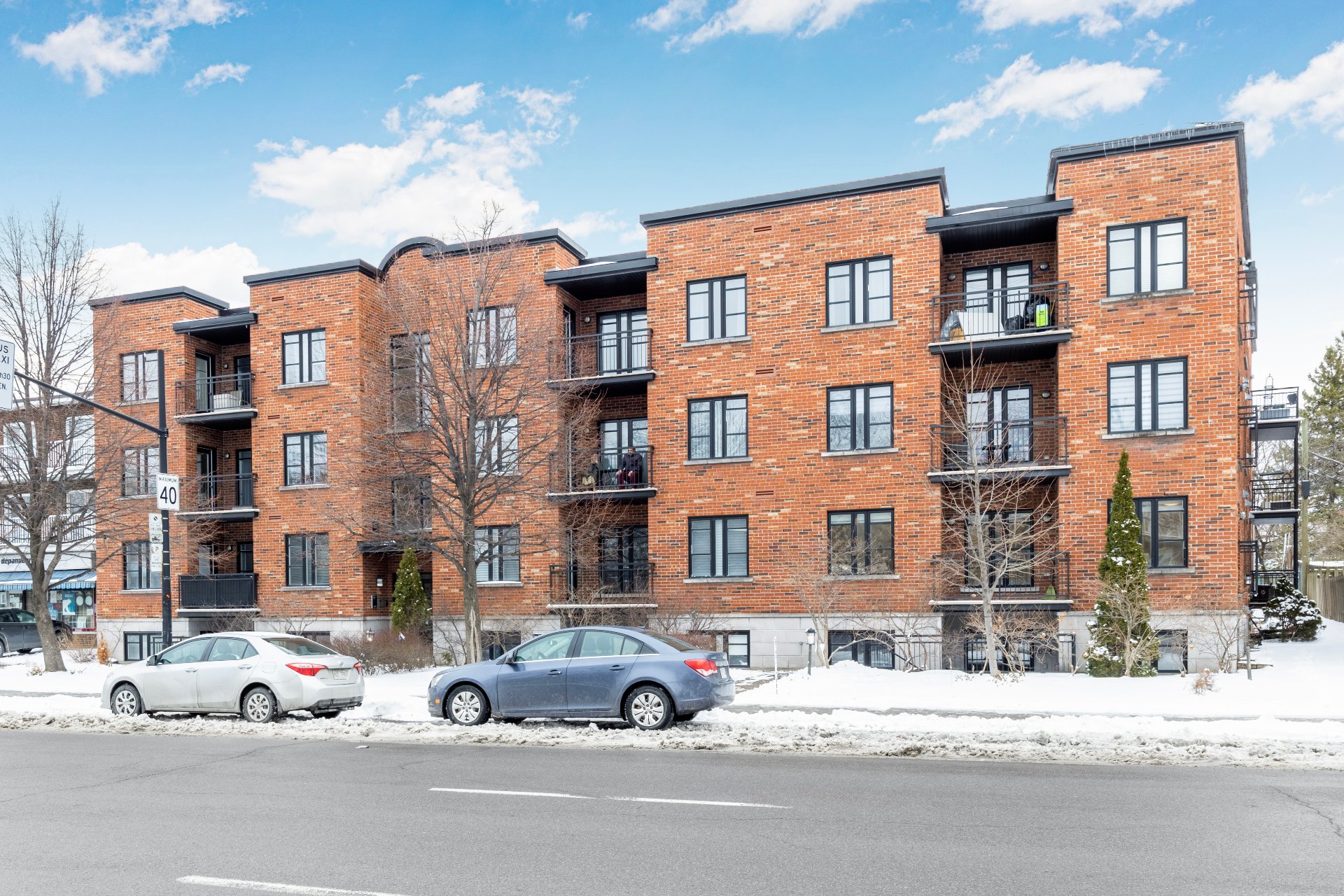 #301 - 1628 Boul. Henri-Bourassa E.