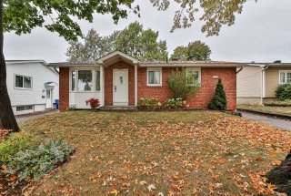 3385 Rue Delson