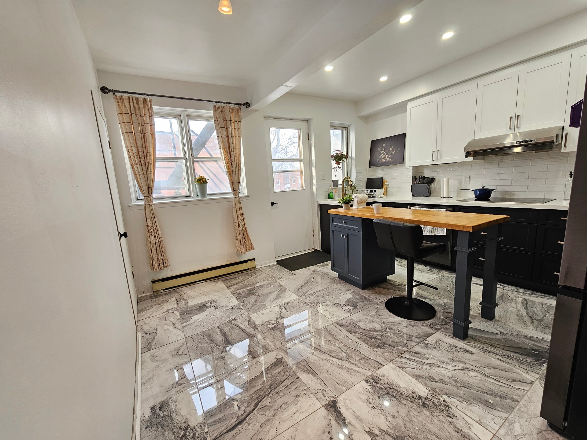 6957 Rue Sherbrooke O.