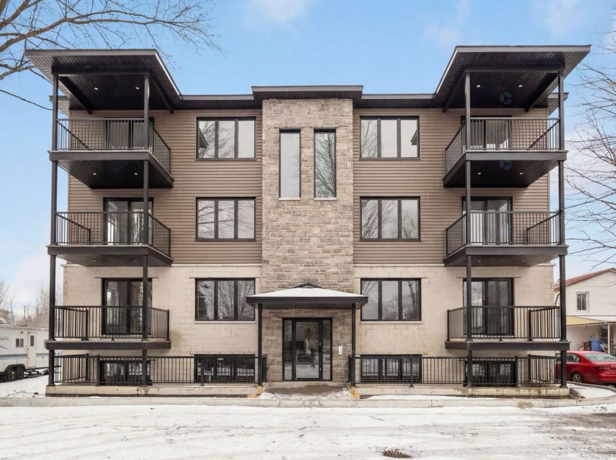 #301 - 140 Rue Principale