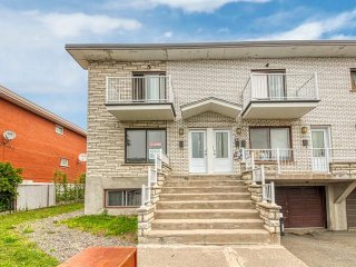 8575 Rue Chaminade