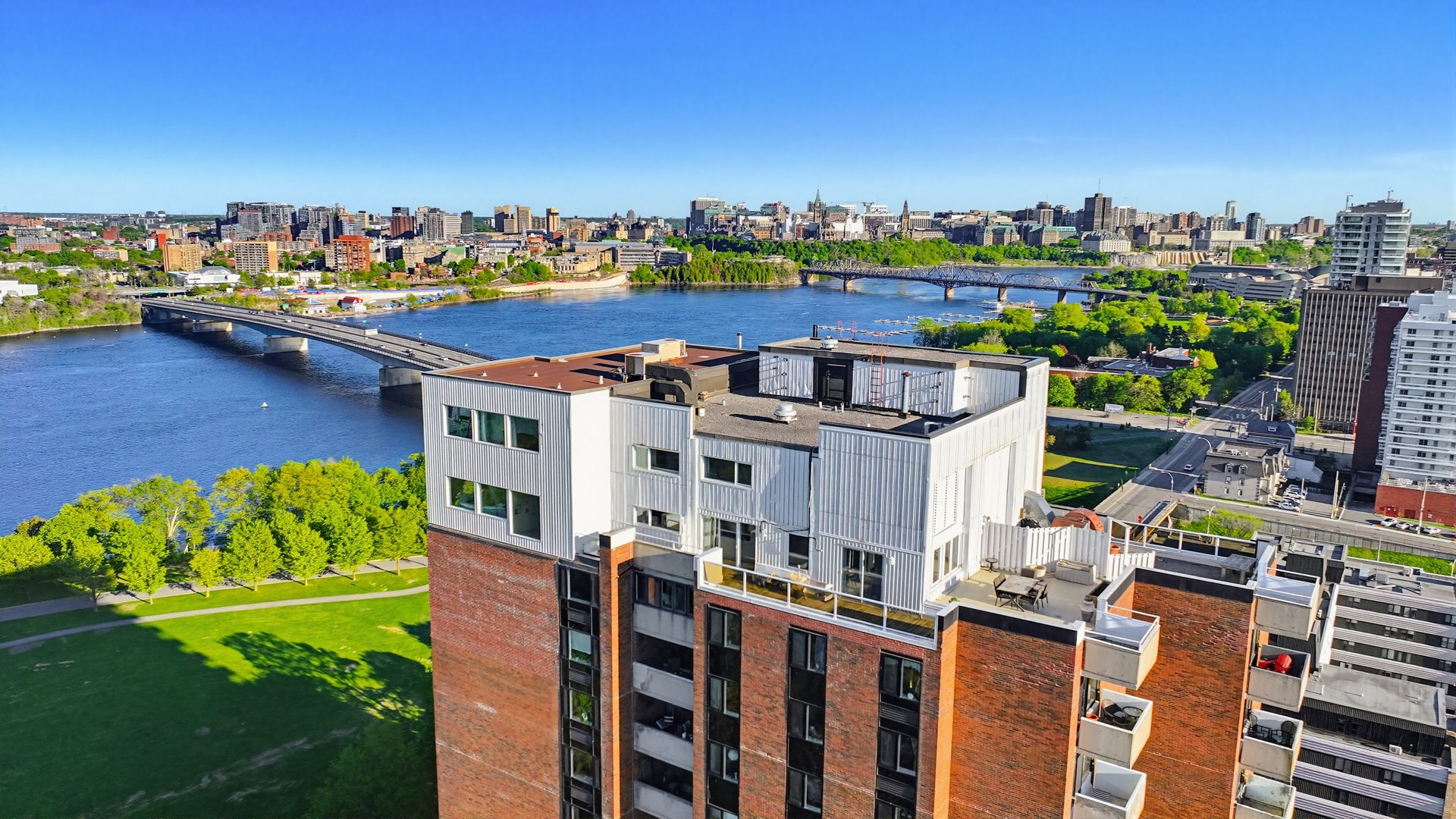 #2202 - 285 Rue Laurier