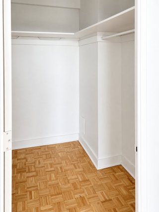 Walk-in closet