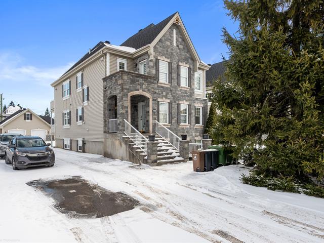 #A - 793 Av. de l'Érablière