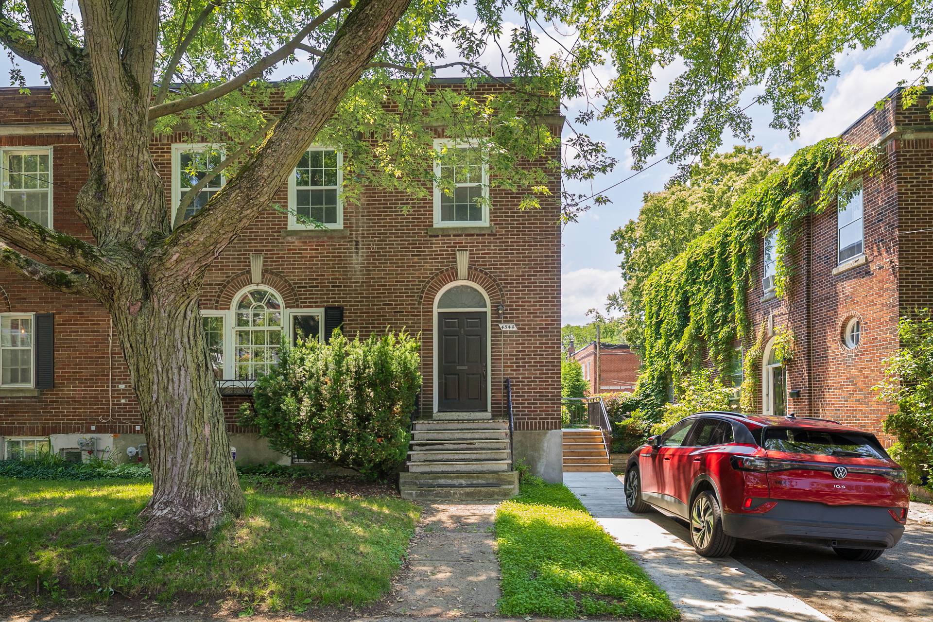 4544 Av. Wilson